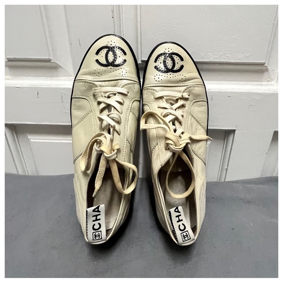 Authentic Vintage Chanel Sneakers Women’s Size 9.5 - Picture 1 of 7
